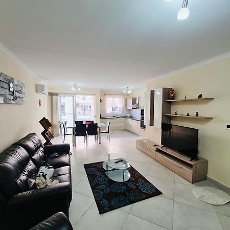 Mela Apartment 1 圣保罗湾城 外观 照片