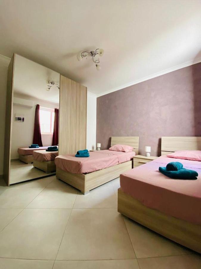 Mela Apartment 1 圣保罗湾城 外观 照片