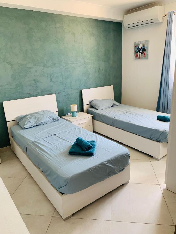 Mela Apartment 1 圣保罗湾城 外观 照片