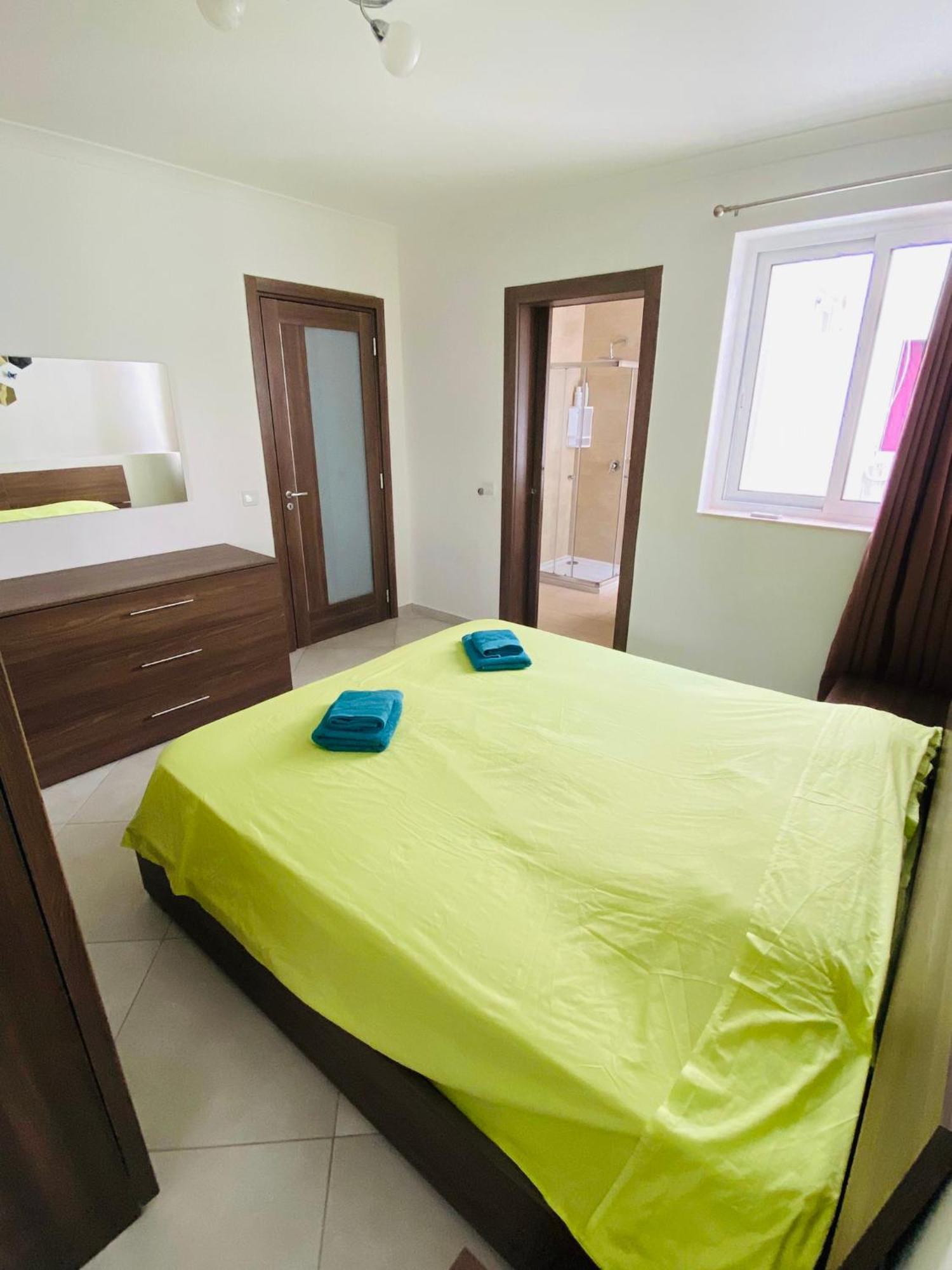 Mela Apartment 1 圣保罗湾城 外观 照片